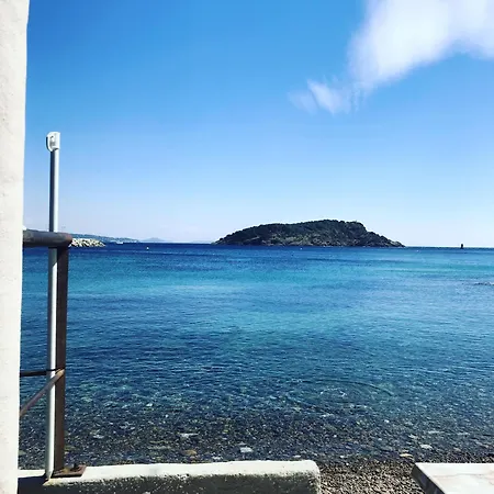 7 Rue Des Poilus * La Ciotat