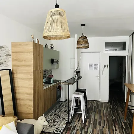 7 Rue Des Poilus * La Ciotat